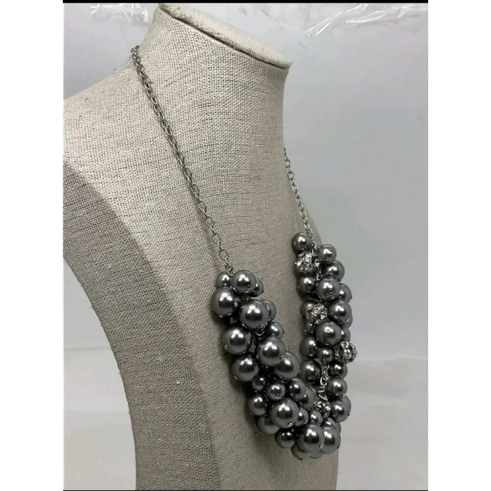 Ann Taylor Metallic Gray Bead Cluster Necklace NWOT